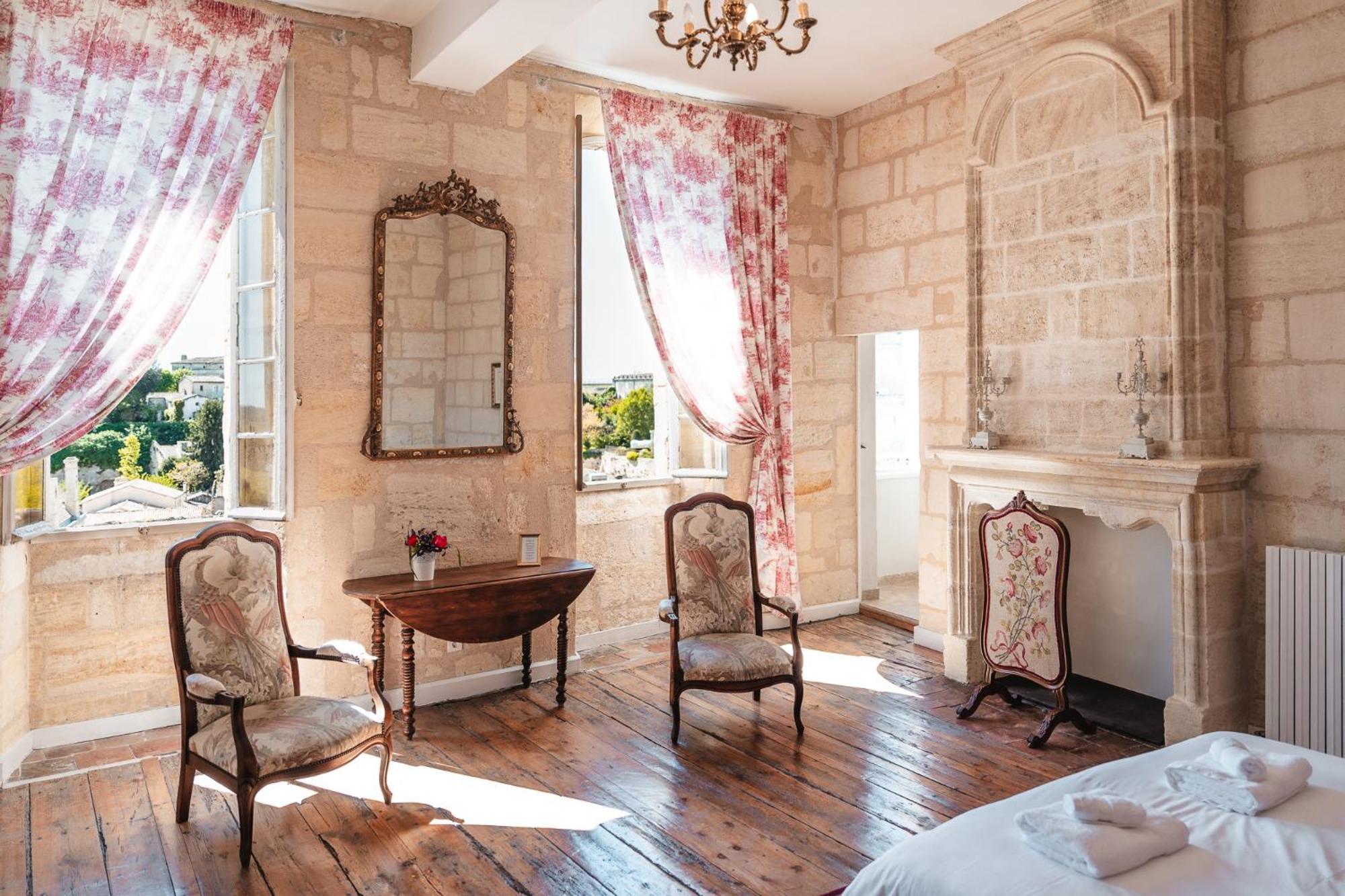 Logis-Des-Cordeliers Bed and Breakfast Σεντ Εμιλιόν Εξωτερικό φωτογραφία